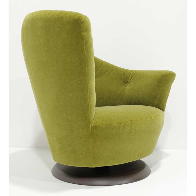 Highly stylish and comfortable. The Arabella armchair by Girogetti designed by Massimo Sciolari in 2010. The chairs sits...