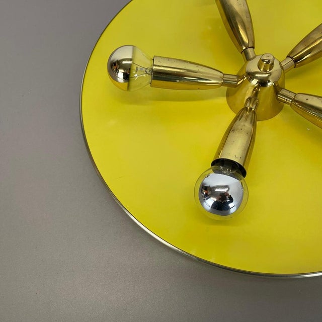 1950s Theatre Wall Light in Brass + Yellow in the style of Stilnovo by Gio Ponti, Italy, 1950s For Sale - Image 5 of 18