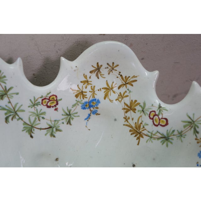 Late 19th Century Antique Italian Nove Majolica Scalloped Footed Centerpiece Monteith Bowl 18" For Sale - Image 5 of 18