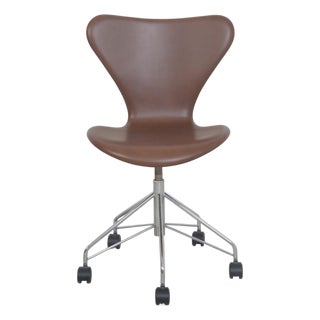 3117 Office Chair in Mokka Classic Leather by Arne Jacobsen for Fritz Hansen, 1997 For Sale