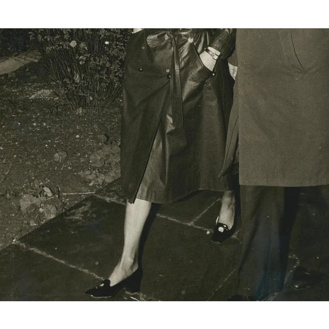 Modern Jackie Kennedy, Leaving Plane, 1970s, Photograph For Sale - Image 3 of 5