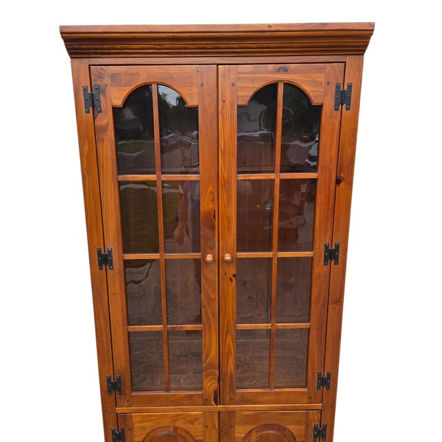Ethan Allen Country Craftsman Hutch China Cabinet Shelf Display Knotty Pine For Sale - Image 12 of 12