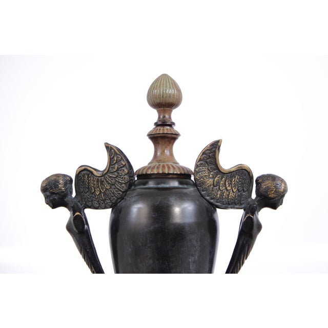 1980s 1980s Neoclassical Decorative Bronze Urn With Figural Side Mounts For Sale - Image 5 of 11