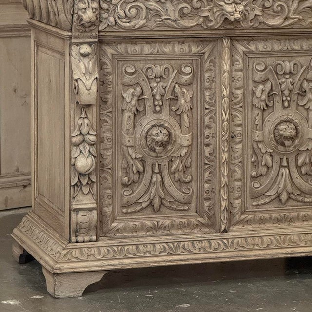 19th Century French Renaissance Revival Carved Bookcase in Stripped Oak For Sale - Image 4 of 18