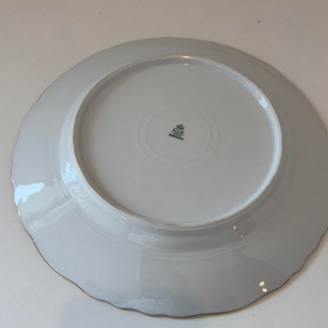 1930's H & C Heinrich Bavaria Scalloped Gold Trim White Porcelain Dinner Plate For Sale In Boise - Image 6 of 8