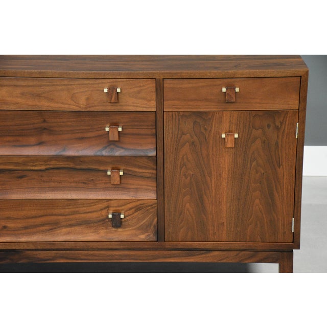 1950s Refinished Walnut Credenza by Edward Wormley for Dunbar For Sale In Boston - Image 6 of 11