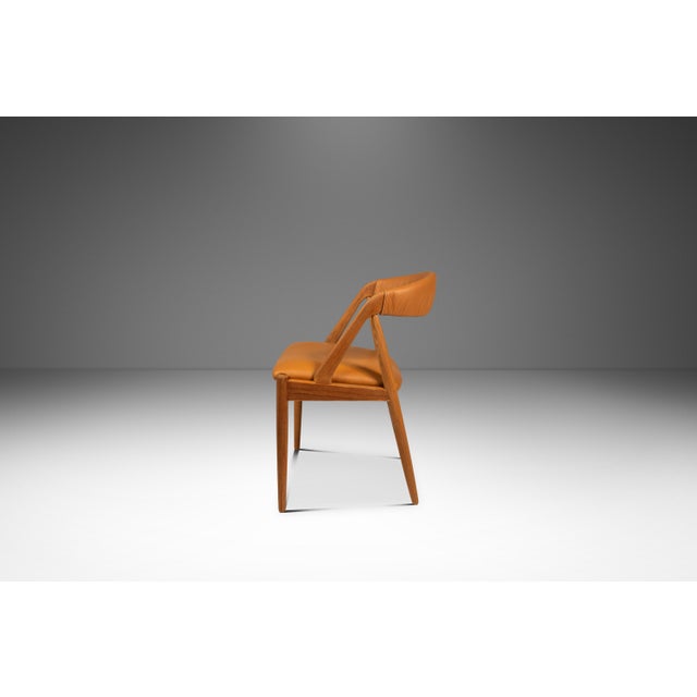 Mid-Century Modern Set of Four (4) Mid-Century Danish Modern Model 31 Dining Chairs in Teak & Leather Attributed to Kai Kristiansen for Schou Andersen, Denmark, C. 1960s For Sale - Image 3 of 18