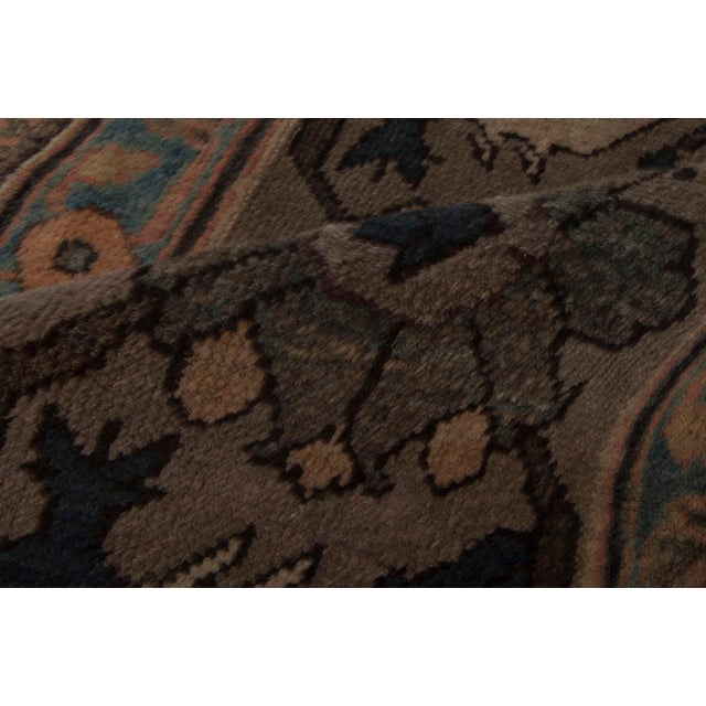Persian Authentic 19th Century Persian Sultanabad Handmade Wool Rug For Sale - Image 3 of 3