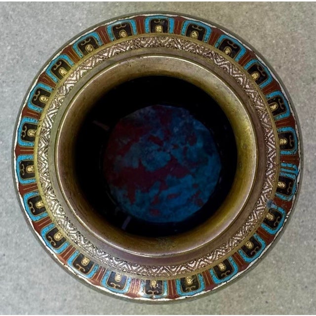Bronze 18th Century Chinese Cloisonné Bronze Vase With Lotus Flower Motif For Sale - Image 8 of 18