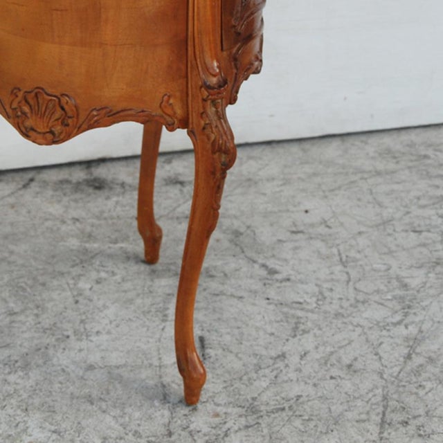Wood Louis XV Burl Mahogany Round Side Table or Nightstand For Sale - Image 7 of 8