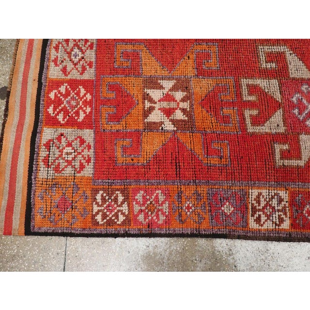Textile Galerie Shabab Collection Mid-20th Century Turkish Anatolian Tribal Runner For Sale - Image 7 of 10