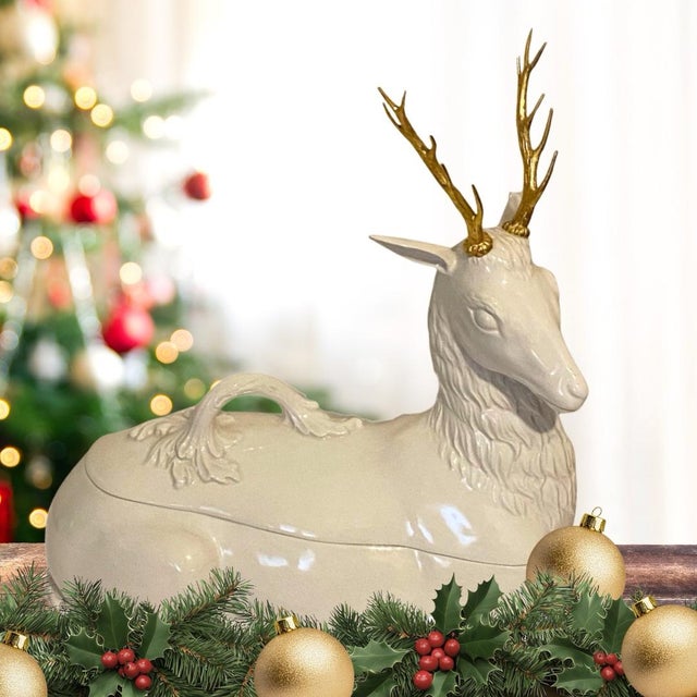 Vintage stag, deer, or reindeer porcelain tureen by Mottahedeh. Stunning table decoration or serving tureen with 22k gold...