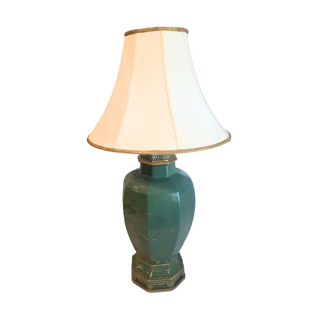 Chinoiserie 1970s Hollywood Regency Custom Lacquered Emerald Green & Gilt Chinoiserie Table Lamp For Sale - Image 3 of 18