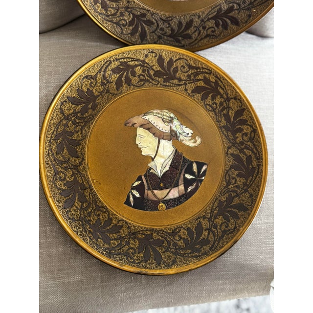 Metal Kayser Sohn, Renaissance Figures – Pair of Decorative Inlaid Mother of Pearl and Tortoiseshell Corviniello Chargers 11 3/8", Dated 1884 For Sale - Image 7 of 17