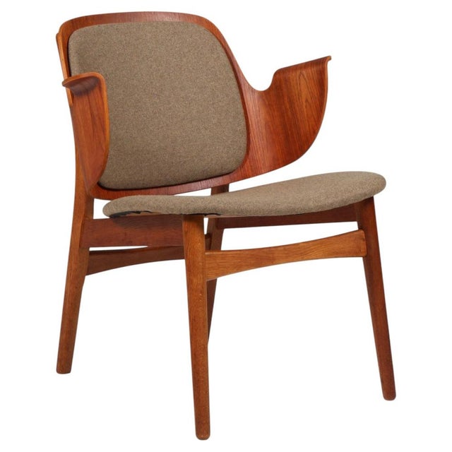 Danish Model 107 Lounge Chair in Oak Frame by Hans Olsen for Bramin, 1960s For Sale - Image 6 of 6