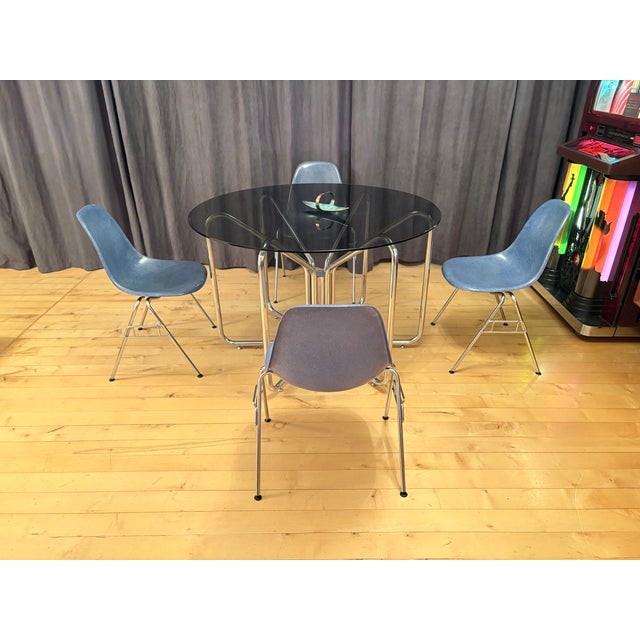 DSS Chairs in Fiberglass by Charles and Ray Eames for Herman Miller, 1970s, Set of 4 For Sale - Image 14 of 18