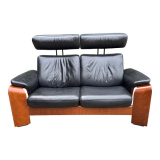 Ekornes Stressless Reclining Leather Loveseat Sofa For Sale