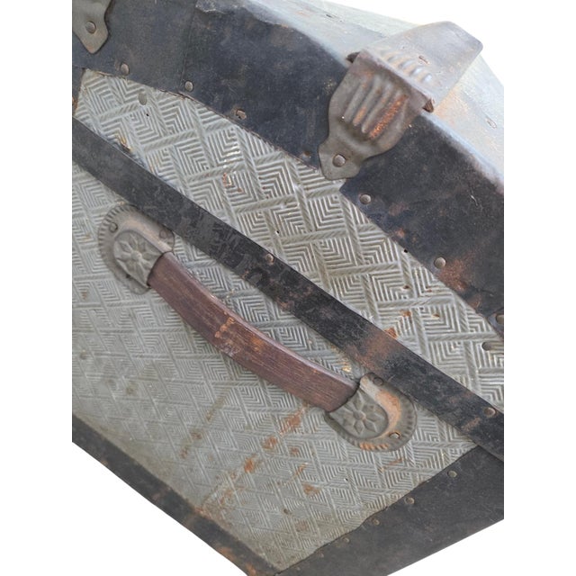 Antique Fitted Embossed Tin Dome Top Humpback Steamer Travel Trunk Chest For Sale - Image 17 of 18