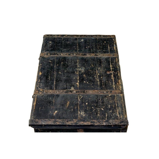 Mid-19th Century Scandinavian Painted Pine Chest, 1840s For Sale - Image 9 of 10