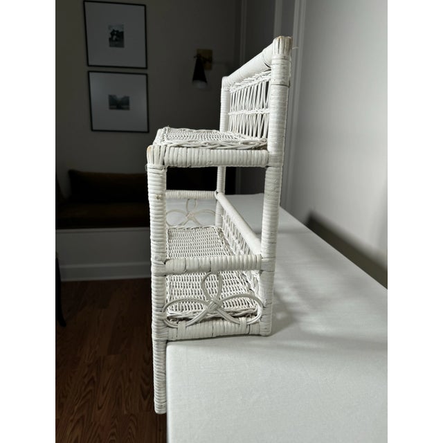Vintage Coastal White Wicker Double Wall Shelf Towel Bar For Sale - Image 9 of 12