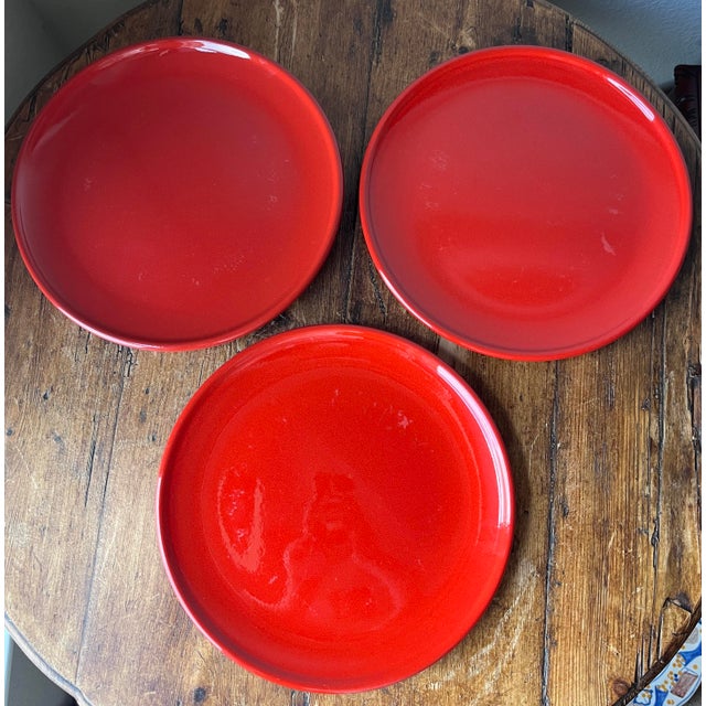 Ceramic Late 20th Century Waechtersbach Fun Factory Freestyle Red-Cherry Coupe Dinner Plates, Made in Spain - Set of 6 For Sale - Image 7 of 9