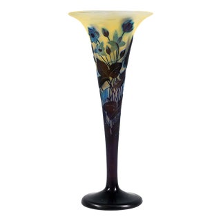 Art Nouveau Fleur De Neige Cameo Vase by Emile Galle for Nancy, France, 1910 For Sale