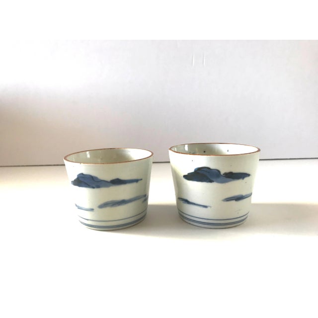 Japanese 18th Century Antique Edo Period Japanese Soba-Choku (Choko) Blue Underglaze Cups - a Pair For Sale - Image 3 of 9