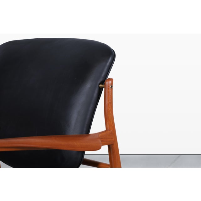 1950s Danish Modern Fd-136 Teak and Leather Lounge Chair by Finn Juhl for France and Son For Sale - Image 5 of 14
