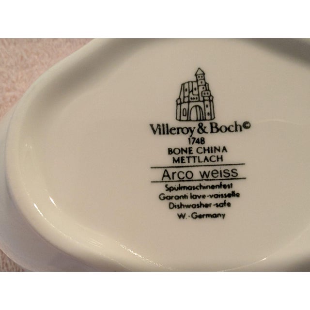 1980s Villeroy & Boch "Arco Weiss" Gravy Sauce Boat and Underplate For Sale - Image 11 of 18