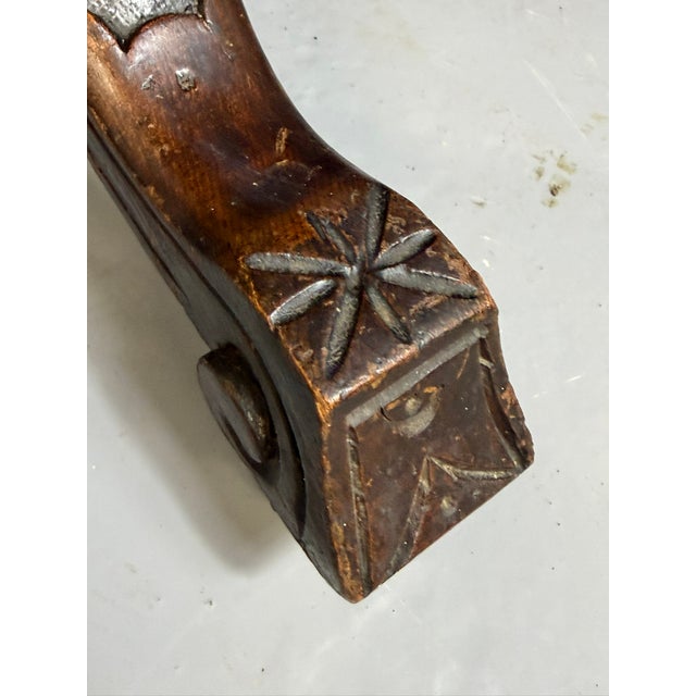 Victorian-Era Octagonal Burr Walnut Centre Table, 1900 For Sale - Image 12 of 15