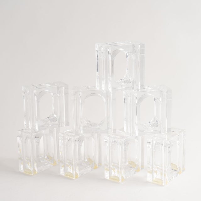 Vintage Lucite Salt and Pepper Shaker Napkin Ring Set For Sale In New York - Image 6 of 11