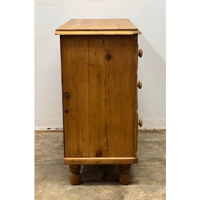 Brown 19th Century English Pine Chest of Drawers For Sale - Image 8 of 8