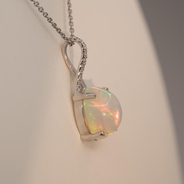 2.3Ct Ethiopian Pendant With Earth Mined Diamond Accents: Solid 14k Gold, 10x8mm For Sale In Columbus - Image 6 of 8