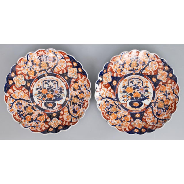 Monumental 19th Century Japanese Meiji Period Imari Scalloped Chargers - A Pair For Sale - Image 13 of 13