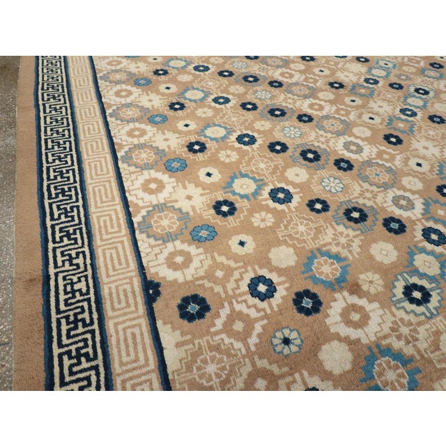 Art Deco Galerie Shabab Collection Mid-20th Century Chinese Peking Small Room Size Carpet For Sale - Image 3 of 7