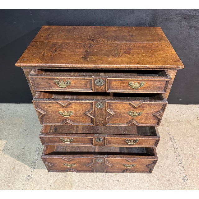 18th Century Oak Chest of Drawers, 1790s For Sale - Image 10 of 15