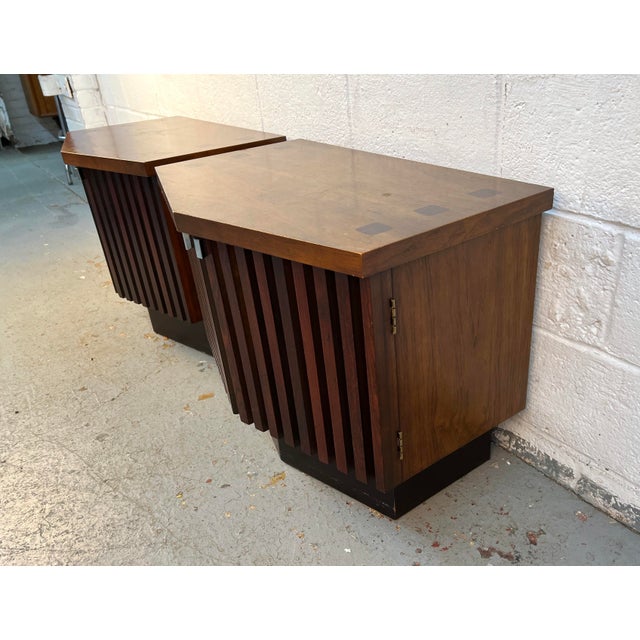Wood Lane "Tower Suite" Mid-Century Modern Nightstands, Pair For Sale - Image 7 of 17