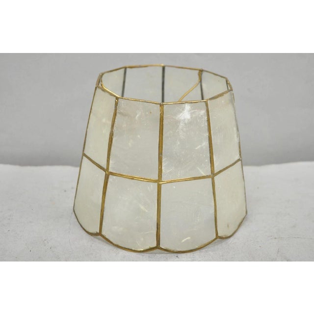 Vintage Italian Hollywood Regency Capiz Shell Gold 7.25 Round Clip on Lamp Shade For Sale In Philadelphia - Image 6 of 18