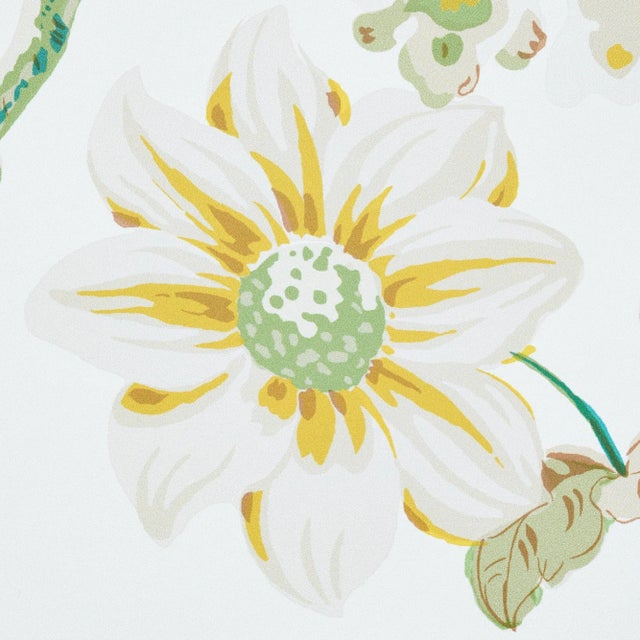 Schumacher Schumacher Daydream Wallpaper in Citron (11 Yards) For Sale - Image 4 of 6