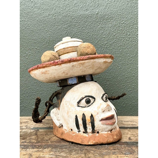 Cream Vintage Hand Carved Bust of Man For Sale - Image 8 of 12