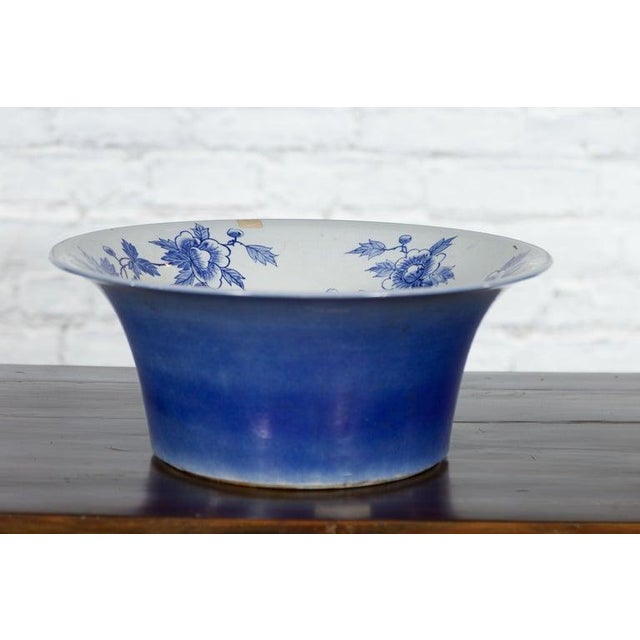 Chinese Blue & White Porcelain Wash Basin with Floral Motifs & Cobalt Blue For Sale - Image 12 of 12