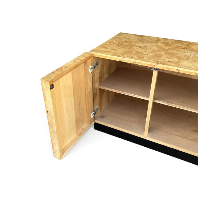Circa 1970s Burl Wood Nightstands After Milo Baughman – A Pair For Sale - Image 10 of 12