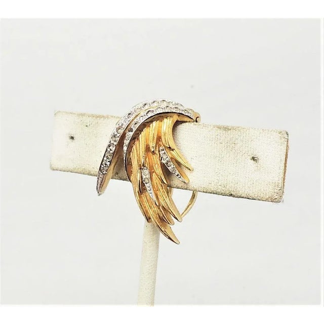 Vintage Signed Jomaz Small Rhinestone Fur Clip For Sale - Image 4 of 7