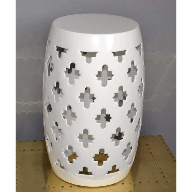 1970s Hollywood Regency Indoor Outdoor White Steel Carved Drum Garden Stool For Sale - Image 12 of 12