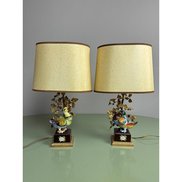 Italian Hollywood Regency Porcelain Waterbird Table Lamp with Sculptural Brass Foliage attributed to Giulia Mangani, Italy, 1970s For Sale - Image 16 of 16