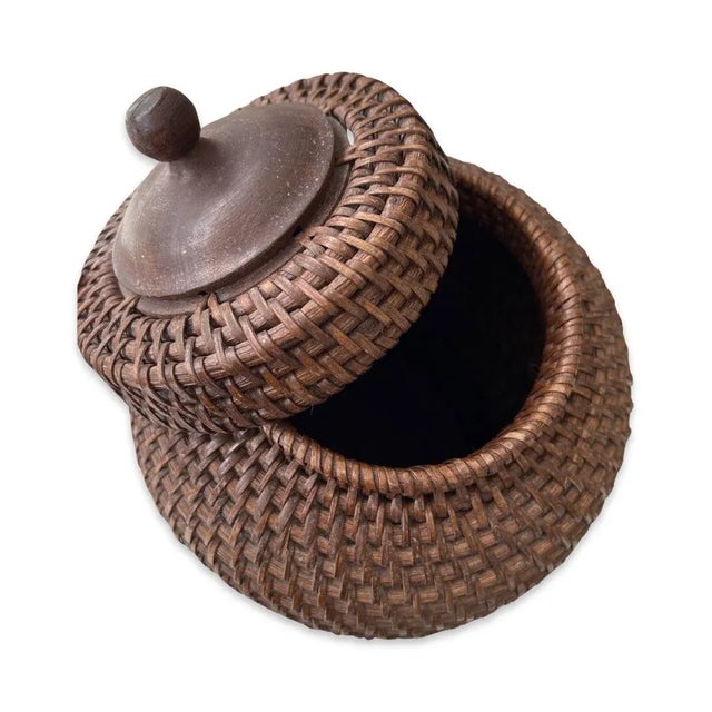 Mario Buatta Boho Chic Large Handwoven Rattan and Wood Ginger Jar With Lid From the Philippines For Sale - Image 4 of 12