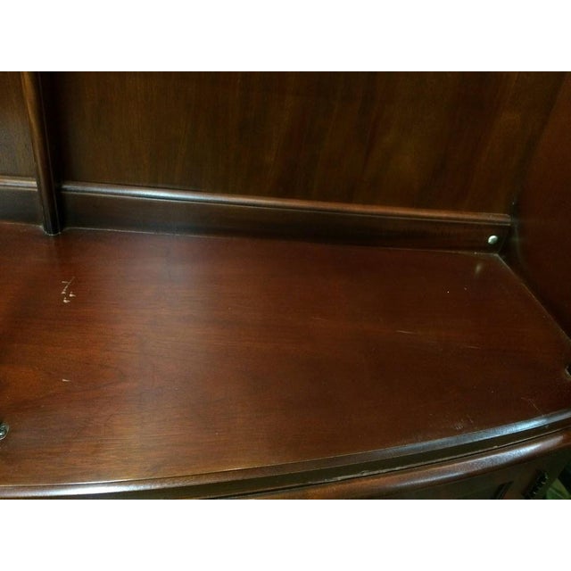 Vintage Hickory Chair China Cabinet, Winterthur Collection For Sale - Image 12 of 13