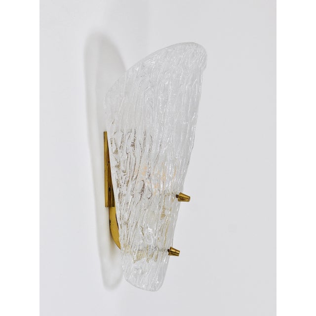 Mid-Century Modern Mid-Century Austrian Wall Light in Brass and Textured Glass by J. T. Kalmar for Kalmar, 1950s For Sale - Image 3 of 11