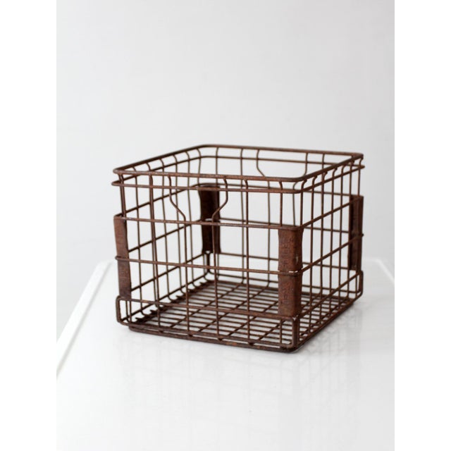 Mid-Century Modern Vintage Dean Foods Milk Crate For Sale - Image 3 of 11