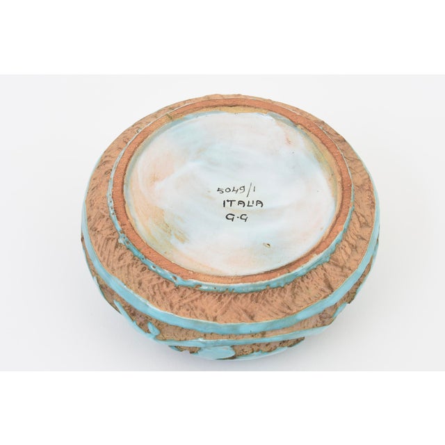 Mid Century Modern Saca Italian Ceramic Bowl With Sgraffito Turquoise Applied Design, 1950's For Sale - Image 9 of 10